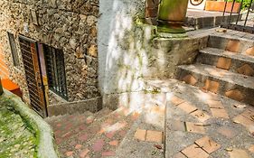 Ayenda Habana Vieja 1221